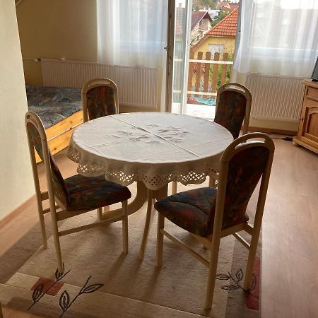 Pbj Apartman Apartment Pilisborosjenő Екстериор снимка